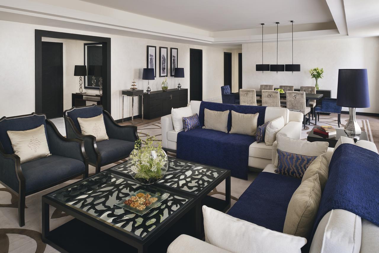 ホテル voco リヤド リヤード エクステリア 写真 A suite at the Jumeirah Emirates Towers Hotel