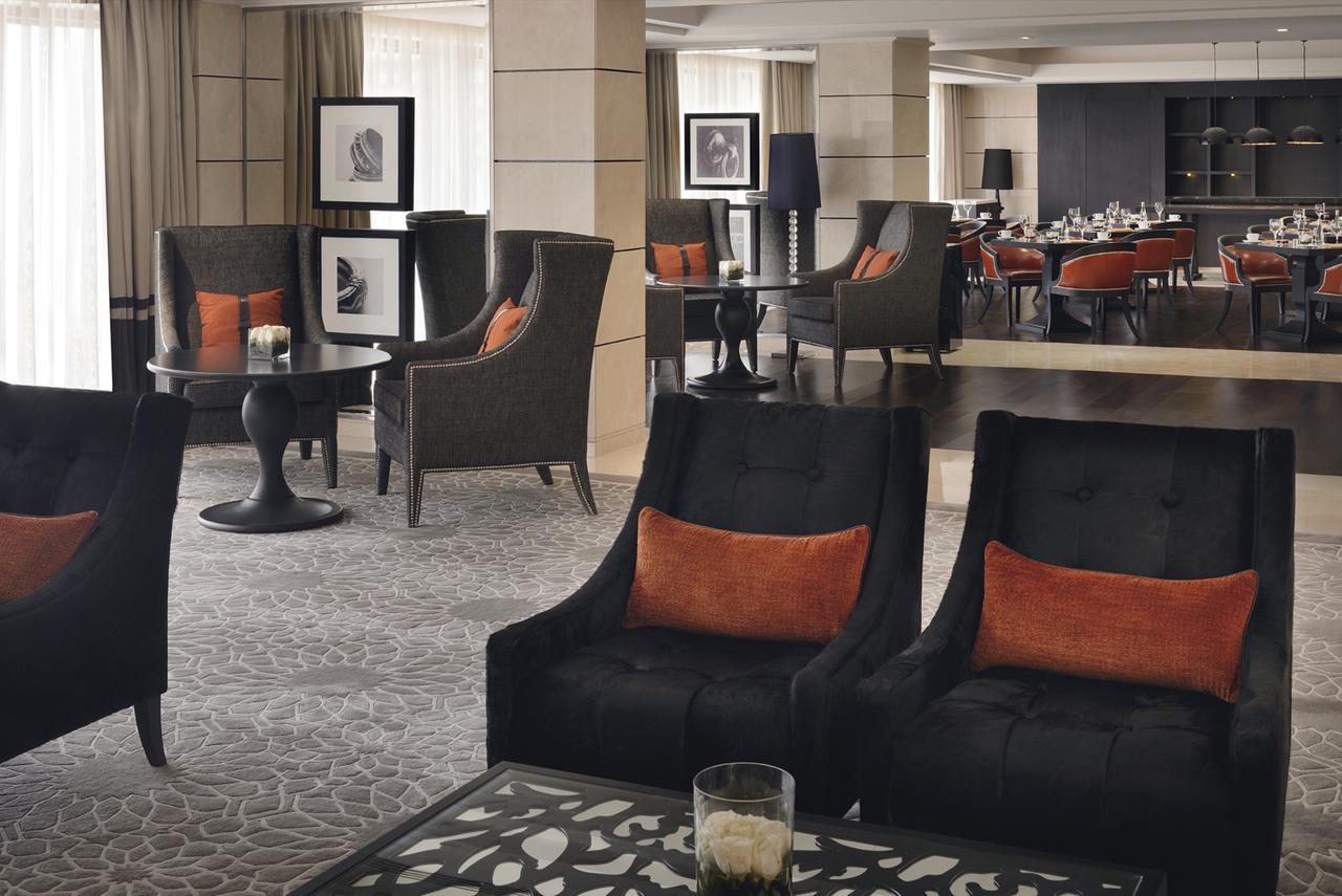 ホテル voco リヤド リヤード エクステリア 写真 The Club at London Heathrow Airport