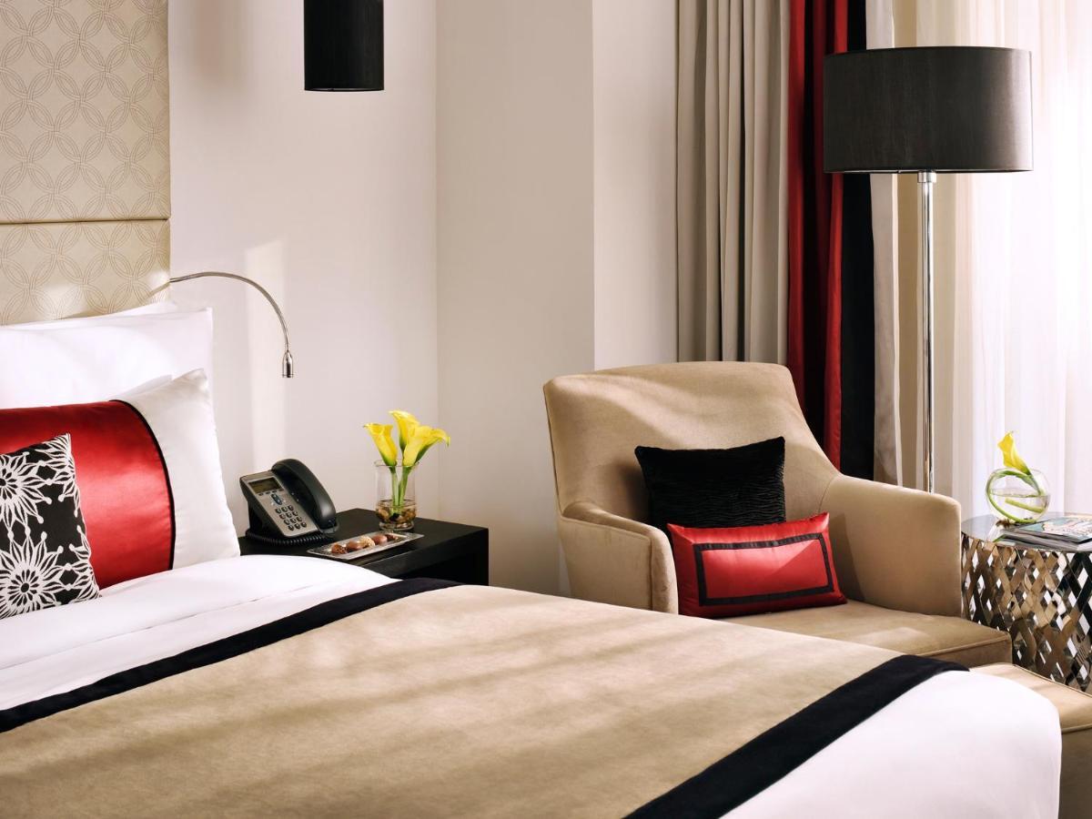 ホテル voco リヤド リヤード エクステリア 写真 A room at the hotel