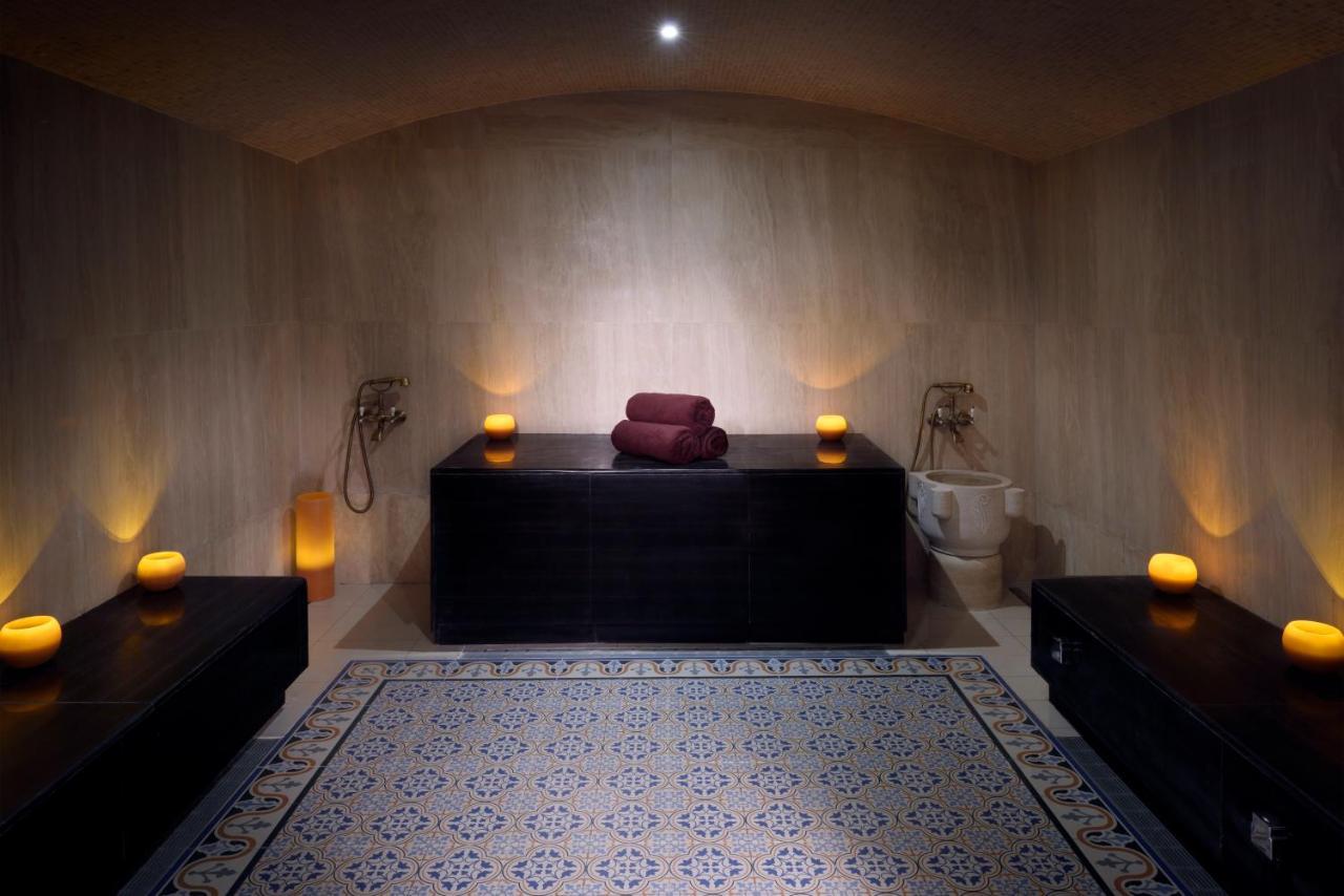 ホテル voco リヤド リヤード エクステリア 写真 A hammam in Marrakech, Morocco