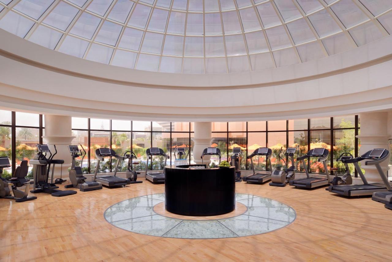 ホテル voco リヤド リヤード エクステリア 写真 The gym at the Westin Palace Madrid